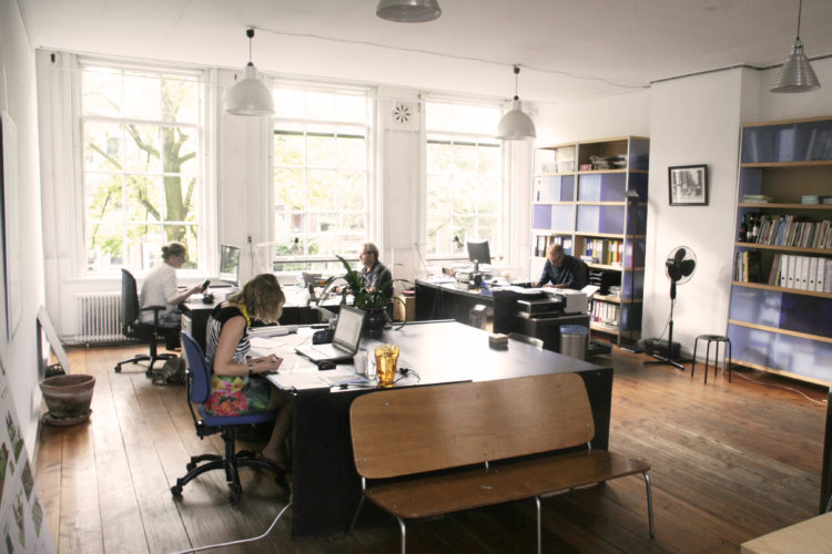 Allemaal hard aan het werk Allemaal hard aan het werk